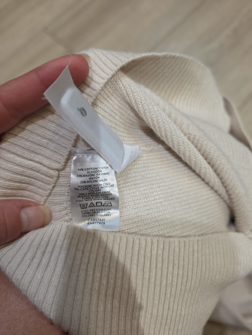 Ann Taylor Cream Ribbed Button Front Cardigan Sweater Women’s XS - Picture 3 of 4